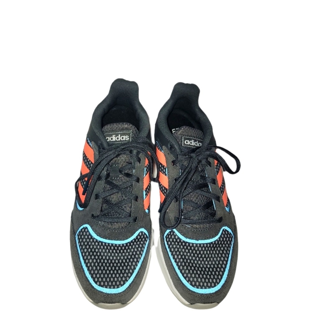 Adidas - Picture 2 of 4